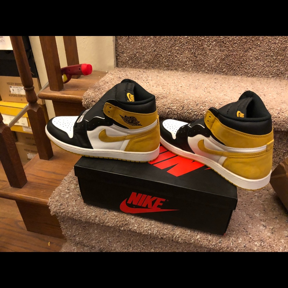 Jordan 1 retro high yellow ochre